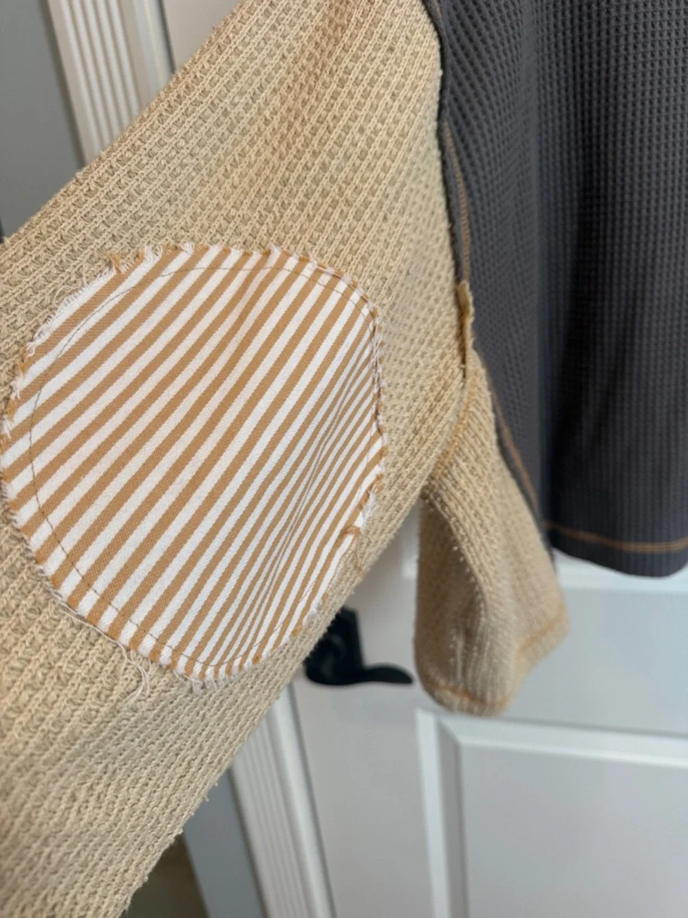 POL Patchwork Waffle-Knit Pullover - Gray & Cream - Picture 9 of 12
